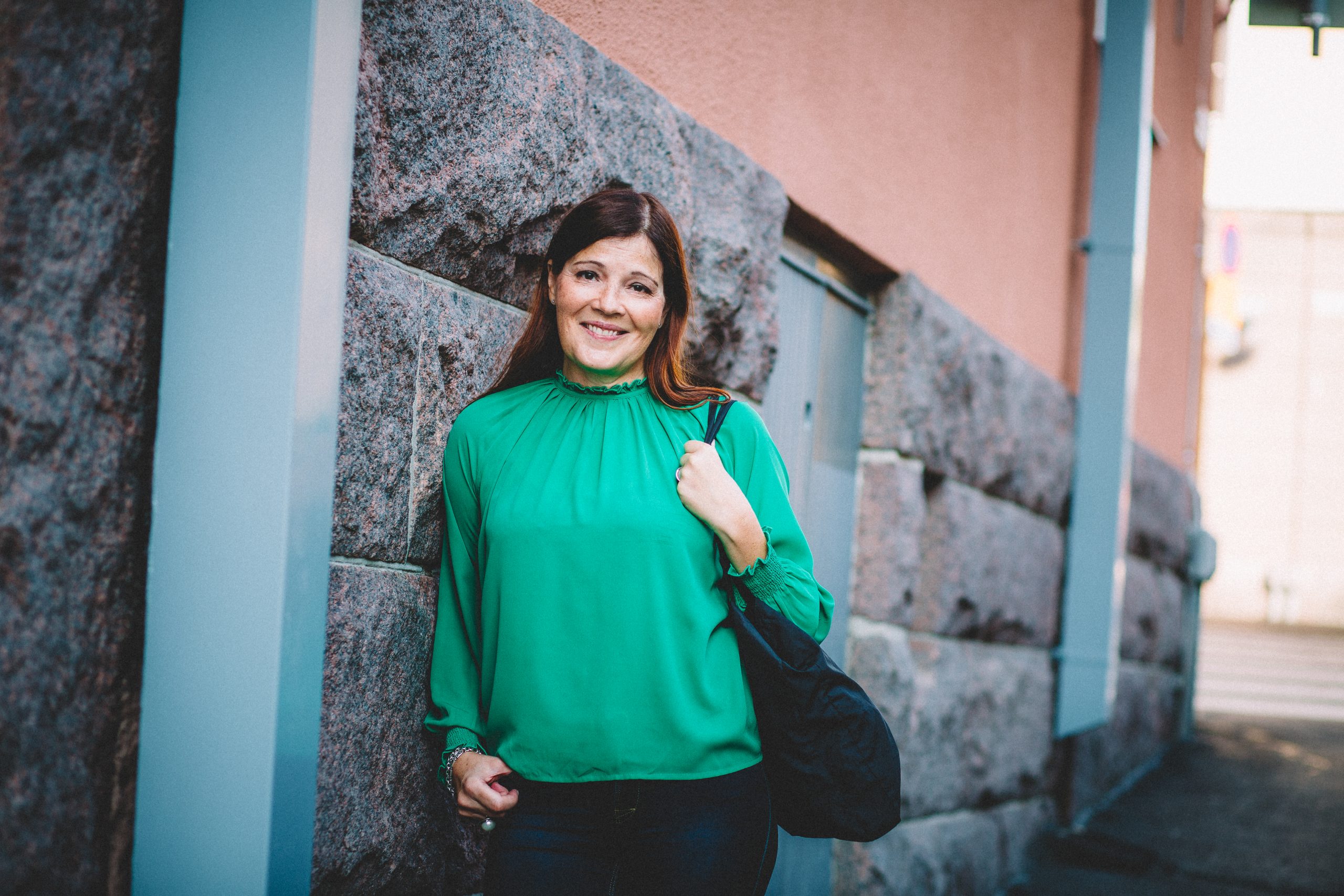 Sari Sarkomaa: Hallitus petti silpomisuhan alla elävät tytöt eduskunnan tahdon vastaisesti –Tyrmistyttävä laiminlyönti