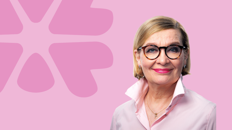 Eduskunnan varapuhemies Paula Risikko Kokoomusnaisten kunniapuheenjohtajaksi
